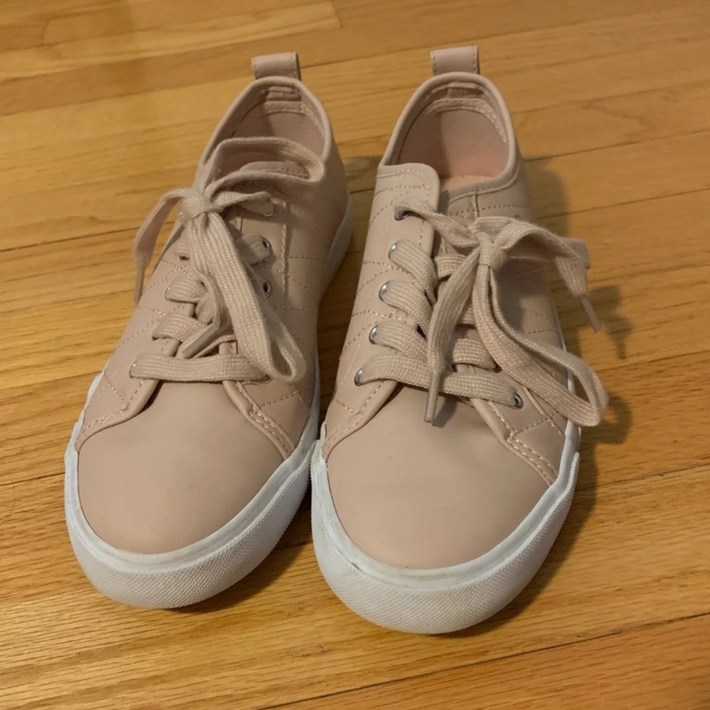 Guess Pink Sneakers Size-7.5